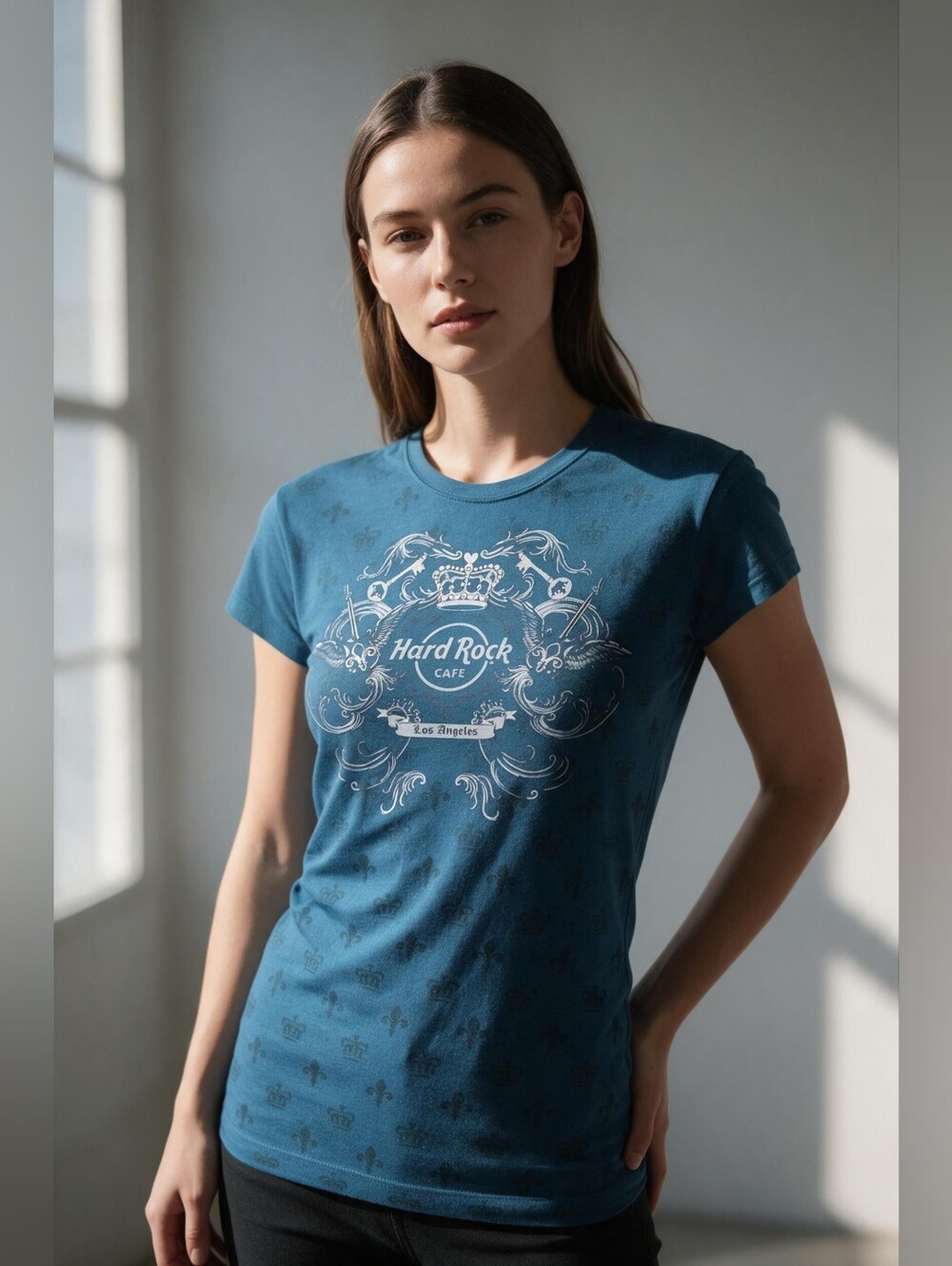 Hard Rock Cafe Teal Blue Women's Graphic Short Sleeve Tee